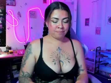 elizabeth_martinez98 live stage