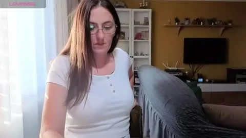 Miniatura en vivo para ella_max_live