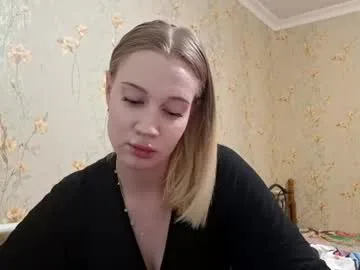 ellaygray live stage