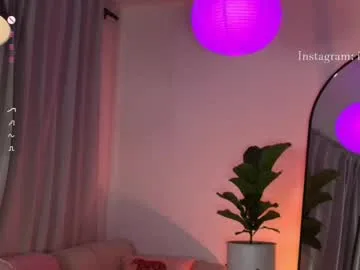 emam_taylor_ live stage