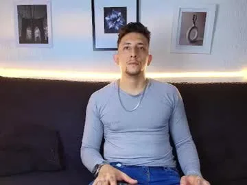 emiliocum_24 live stage