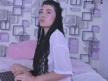 emilly_duque live stage