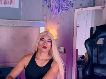 emily_castillo1_ live stage