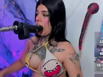 emily_evol live stage