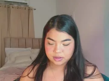 emily_morgam live stage