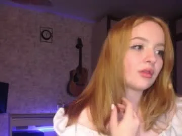emma_blush69 live stage