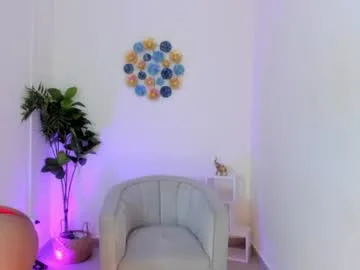 emma_ster live stage