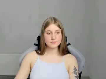 emma_sweettyy live stage