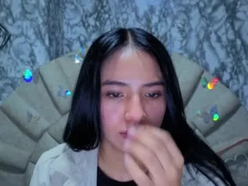 emmamiller__ live stage