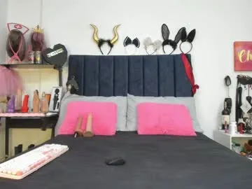 emmily_giraldo live stage