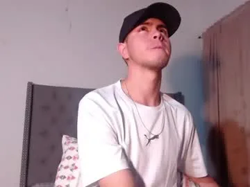 erik_rodriguez live stage