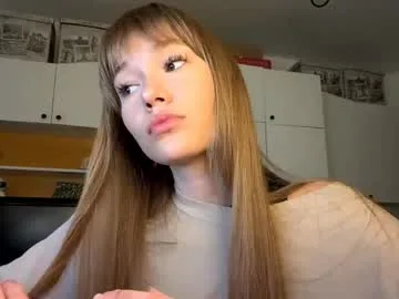 estellezdebski live stage