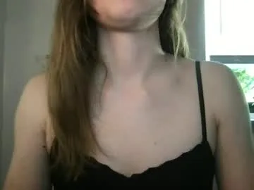 esthergreyplus live stage