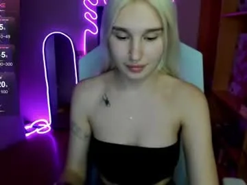 evelinalu live stage