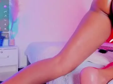 fernanda_liie_ live stage