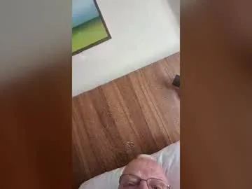 freddybear196258 live stage