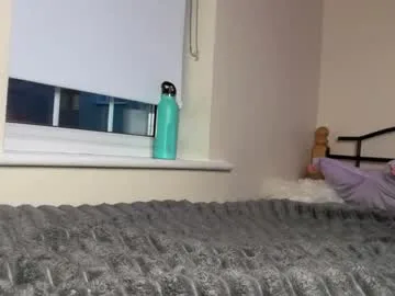 freya_vale live stage