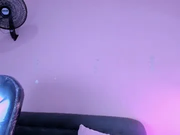 gemma_monroe live stage