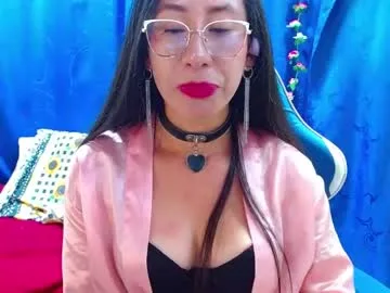 gia_leinn live stage