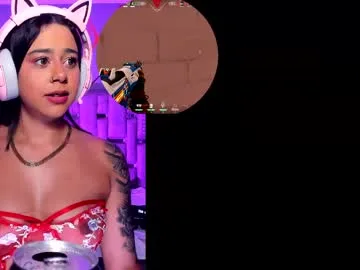 ginakurt_ live act