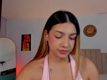 h3y_mia3 live stage