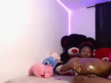 hanna_ebony_x live stage