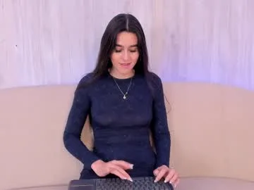 hanna_foxi live stage