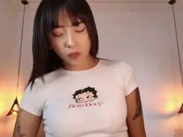 hanna_lee__ live stage
