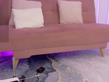 helen_diaz1 live stage