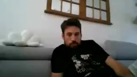 Live-miniatyrbilde for hello85000