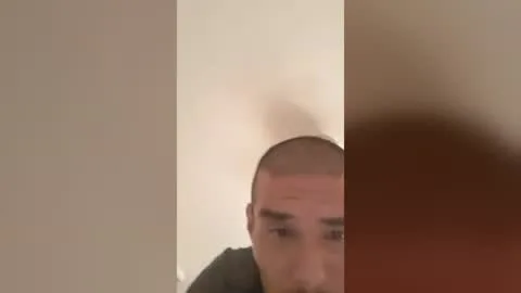 Miniatura ao vivo para here412mo