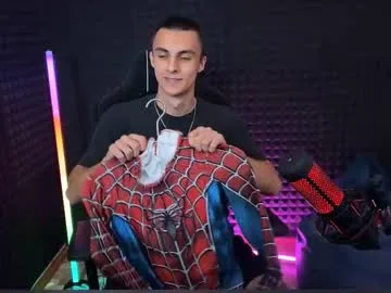 hols_20 live act