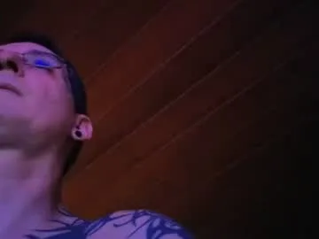 hotbeexxx81 live stage