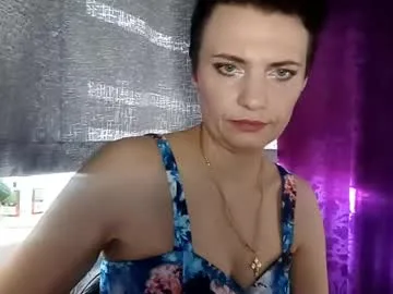 hotmamaqueen234 live stage