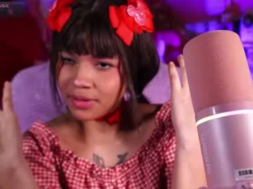 i_am_miuu live stage