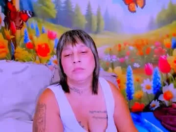 indianroxy27 live act