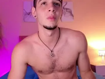 isaacblaze_ live stage