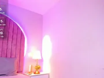 ivannavega_ live stage
