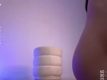 jade_paris live act
