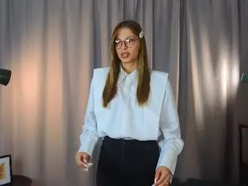 jennellsouvannakhiry live stage