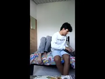 jeremy_handsome live stage
