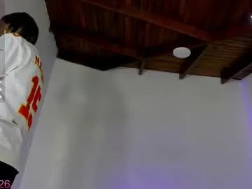 jessica_mendoza2 live stage
