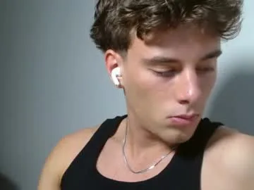 joel_friendly live stage