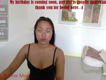 julie_vixen live stage