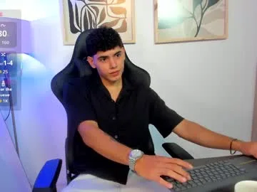 justin_payn14 live stage