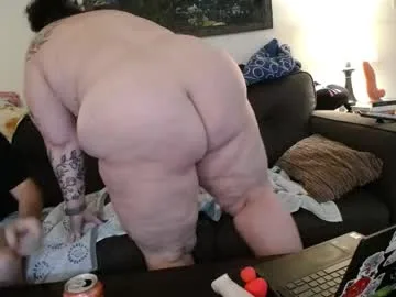 kaitybyrd live stage