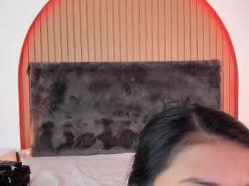 karla_gonzaless live stage