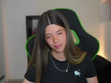 karynaluss live stage