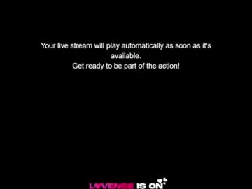 katie_glow live stage