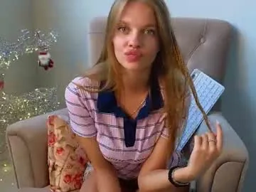 katie_hawkins live stage